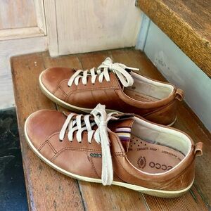 Ecco Brown Leather Sneakers Classic Design